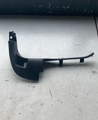 Opel Astra L Front sill trim cover 9847053880