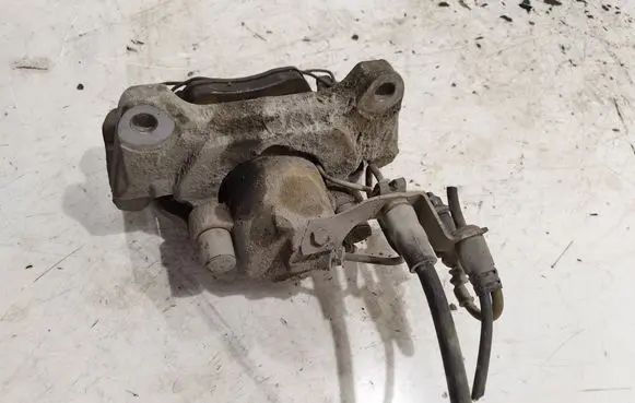 Audi A6 S6 C6 4F Front brake caliper