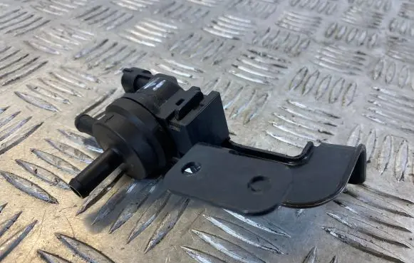 Hyundai i10 Turbo solenoid valve 2901002100