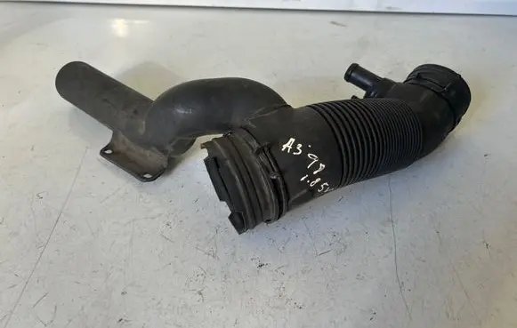 Audi A3 S3 8L Air intake hose/pipe 1J0129684