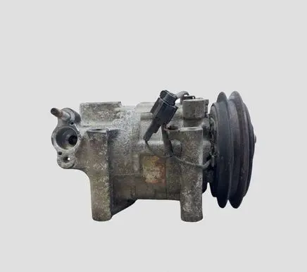 Nissan X-Trail T30 Air conditioning (A/C) compressor (pump)