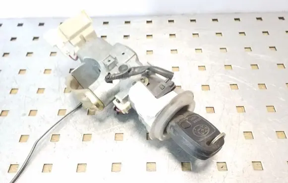 Subaru Legacy Ignition lock 88215AG000 X1T25971