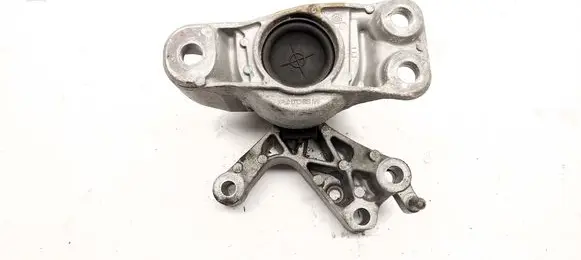 Nissan Qashqai Engine mount bracket 112846249R