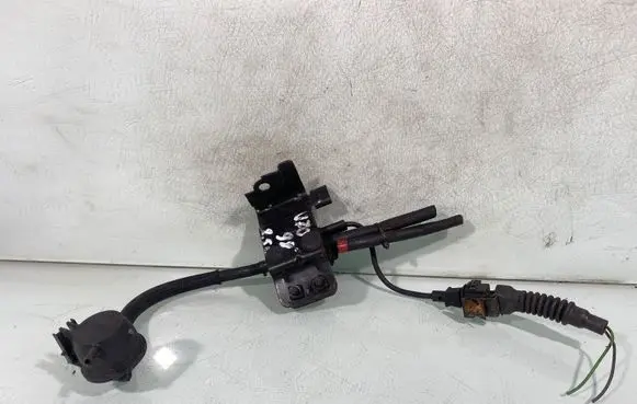 Volvo V70 Valve vacuum 1271890
