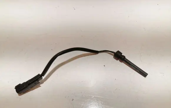 Volvo XC70 Coolant level sensor 6G9110D968A