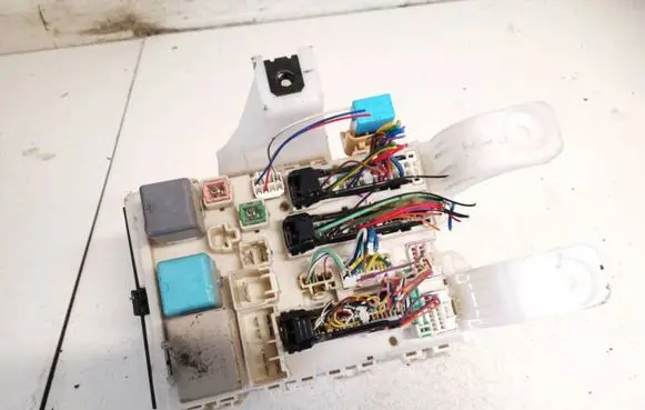 Toyota Prius (XW20) Fuse box set 01415h17