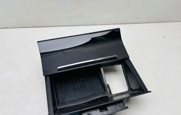 Skoda Superb B8 (3V) Ashtray (front) 3V1863071 5E0035502