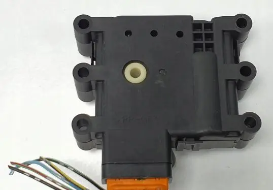 Mazda CX-7 A/C air flow flap actuator/motor 8123Z