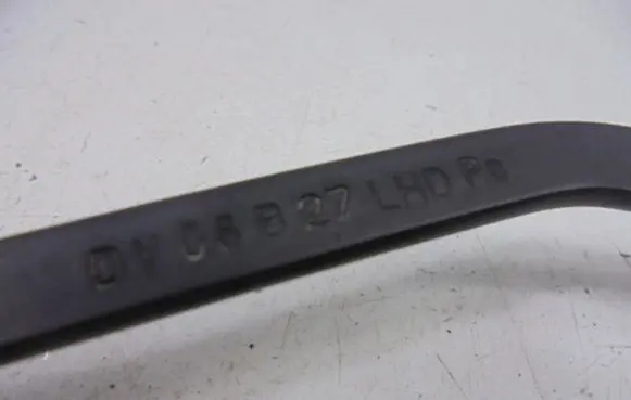 Chevrolet Epica Front wiper blade arm DY06B27LHDP