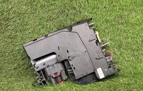 Mercedes-Benz C W204 Fuse box set A2075401850
