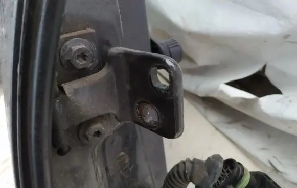 Renault Espace III Rear door lower hinge