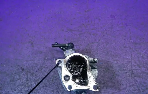Renault Scenic II - Grand scenic II Vacuum pump