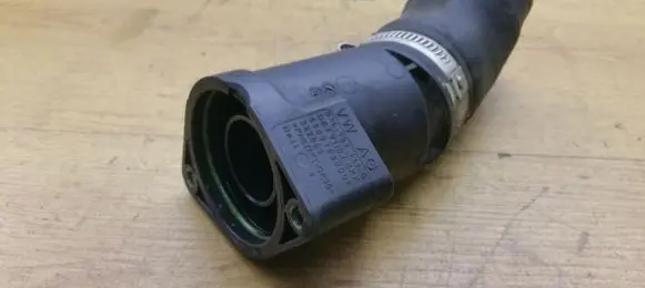 Volkswagen PASSAT B7 Air intake duct part 03L131111G