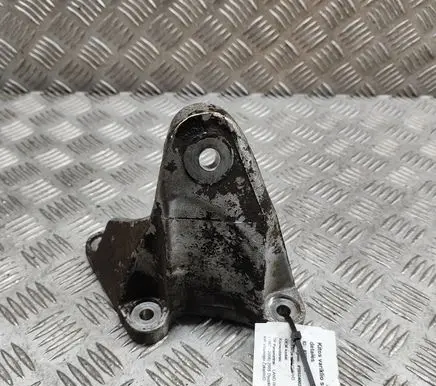 Land Rover Defender Engine mounting bracket ANR6623