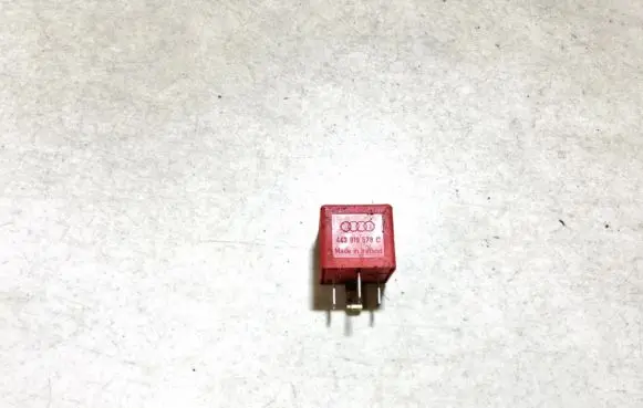 Volkswagen PASSAT B5 Other relay 443919578 899519000