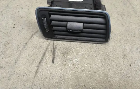 Volkswagen PASSAT B7 Dashboard side air vent grill/cover trim 3AB819702