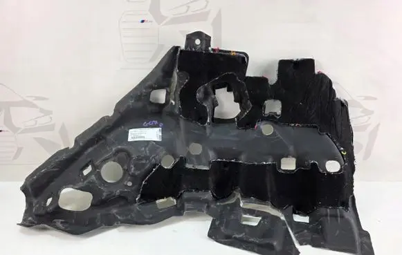 BMW X7 G07 Fender foam support/seal 