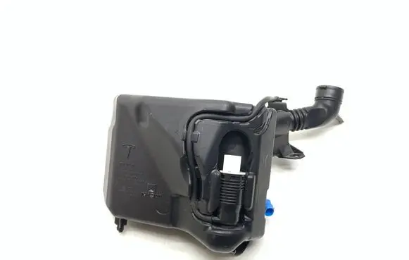 Tesla Model 3 Windshield washer fluid reservoir/tank 109606200H