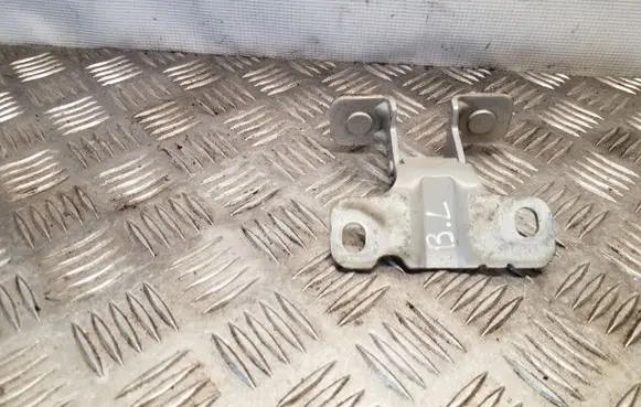 Chrysler 300 - 300C Tailgate/trunk/boot hinge 05112180AB