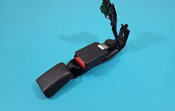 Tesla Model 3 Rear seatbelt 1457704-01-A IMPRK1437686