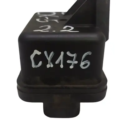Mazda CX-5 Glow plug pre-heat relay SH0118650 K4243