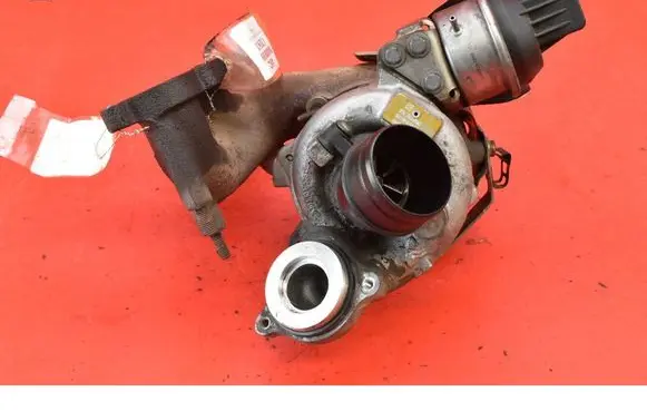 Volkswagen PASSAT CC Turbo system vacuum part 03L253016G