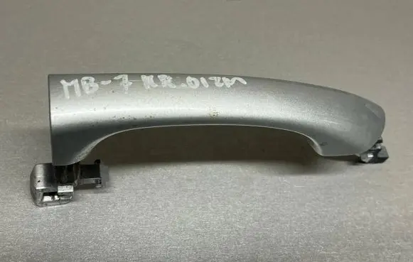 Mercedes-Benz C AMG W203 Rear door exterior handle