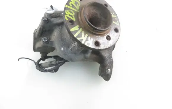 BMW 1 E81 E87 Front wheel hub spindle knuckle 6764443