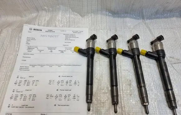 Opel Astra J Fuel injector 55578075