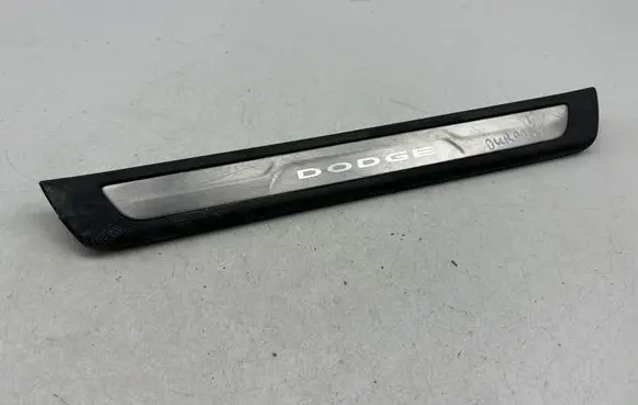 Dodge Durango III Front sill trim cover 1SZ57DX9AA 101037050B 9S293325243