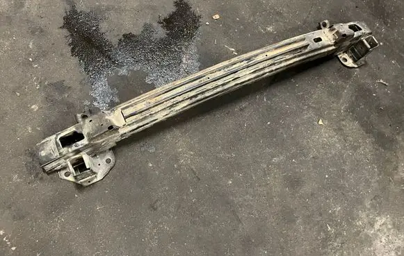 Hyundai Santa Fe Front bumper cross member