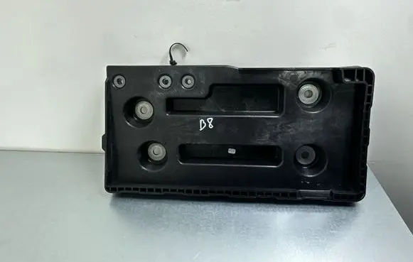 Volkswagen PASSAT B8 Battery tray 3Q0804869 698F08002