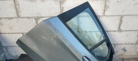 BMW 1 F40 Rear door