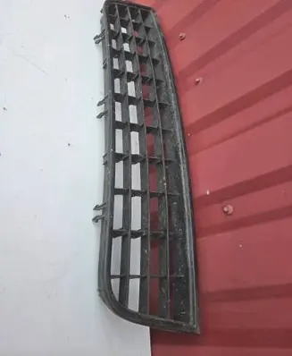 Audi A6 S6 C5 4B Front bumper lower grill 4B0807683