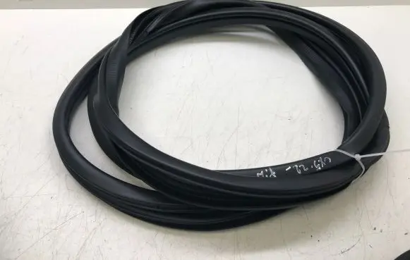 Front door rubber seal