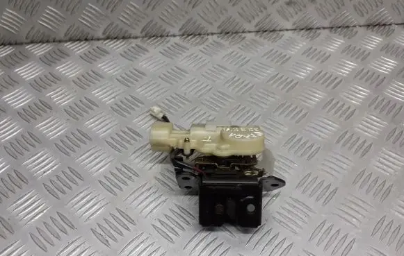 Mazda 323 F Tailgate/trunk/boot lock/catch/latch