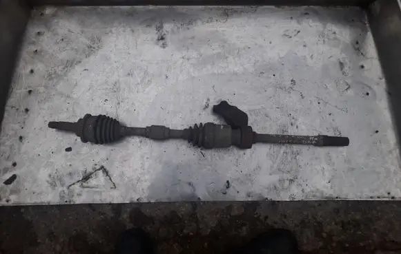 Mazda 323 Front driveshaft