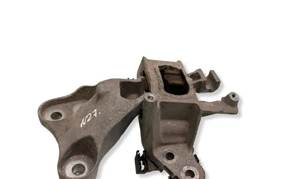 Opel Astra K Engine mount bracket 39004956