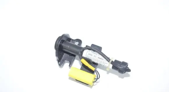 BMW 5 G30 G31 G38 Bonnet Pedestrian Airbag Actuator 7435797 51237435797