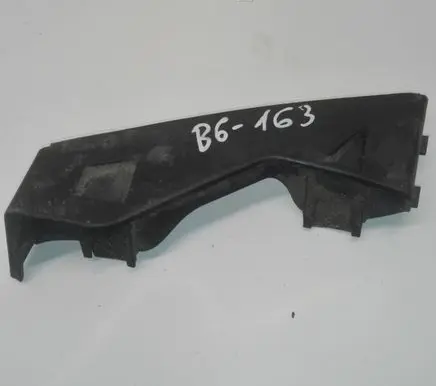 Volkswagen PASSAT B6 Front bumper mounting bracket 3C0807724