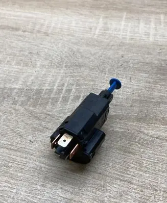 Opel Zafira A Brake pedal sensor switch 09132299 09175172 09175185