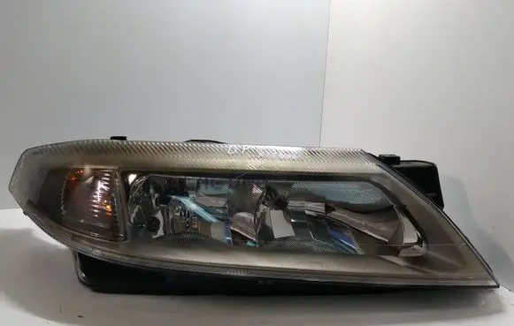 Renault Laguna II Headlight/headlamp 8200163326