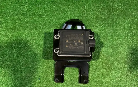 Mercedes-Benz GLC X253 C253 Distronic sensor bracket A2535407926