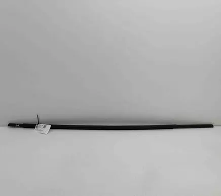 Toyota Sienna XL40 IV Rear door glass trim molding 6823008030
