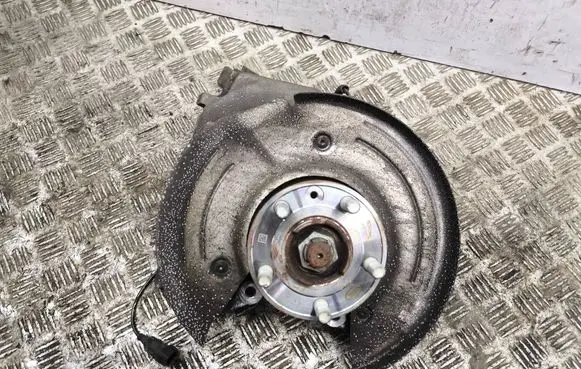 Land Rover Range Rover Evoque L551 Rear wheel hub GK724K327AB