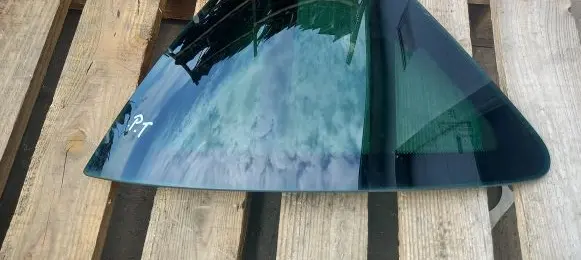Peugeot 407 Rear side window