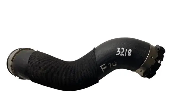 BMW 5 F10 F11 Intercooler hose/pipe 7823237