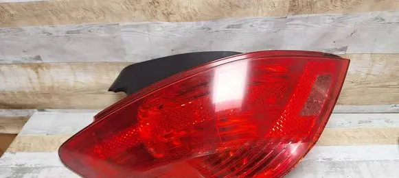 Rear/tail lights