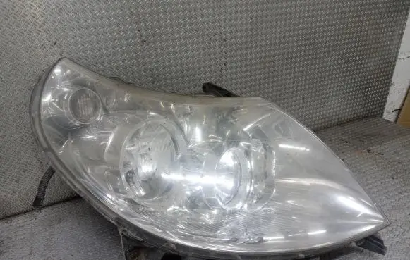 Peugeot Boxer Headlight/headlamp 1369495080