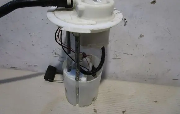 Fiat 500L In-tank fuel pump 50526036